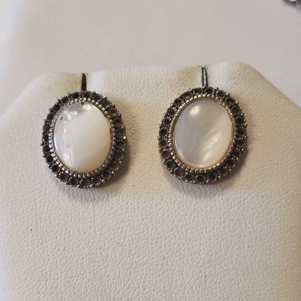 Vintage Mother Of Pearl Earrings #0121